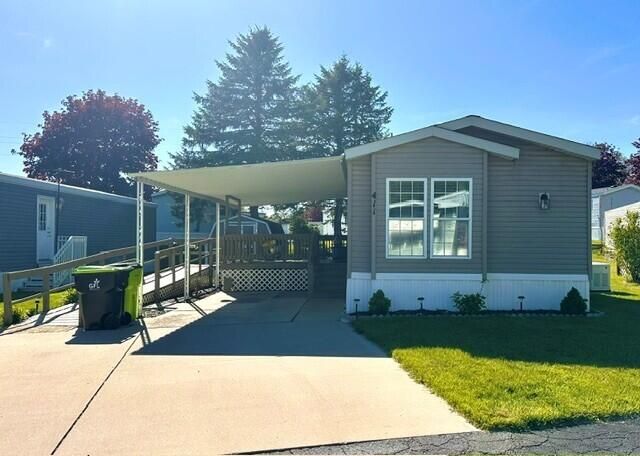 411 Woodview Drive, Montcalm Twp, MI 48838
