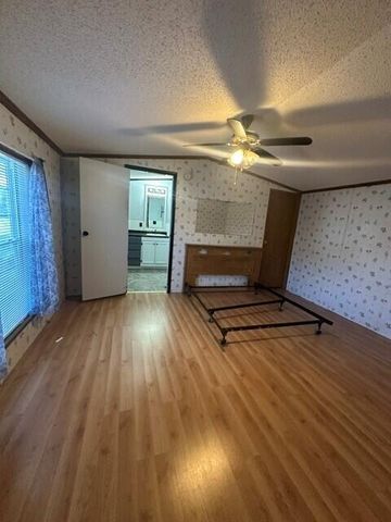 411 Woodview Drive, Montcalm Twp, MI 48838