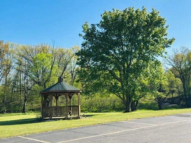 411 Woodview Drive, Montcalm Twp, MI 48838
