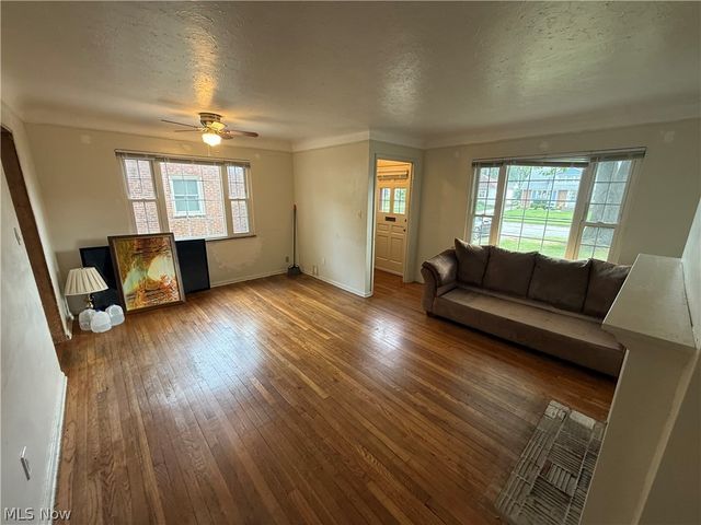 4588 W 227th Street, Fairview Park, OH 44126