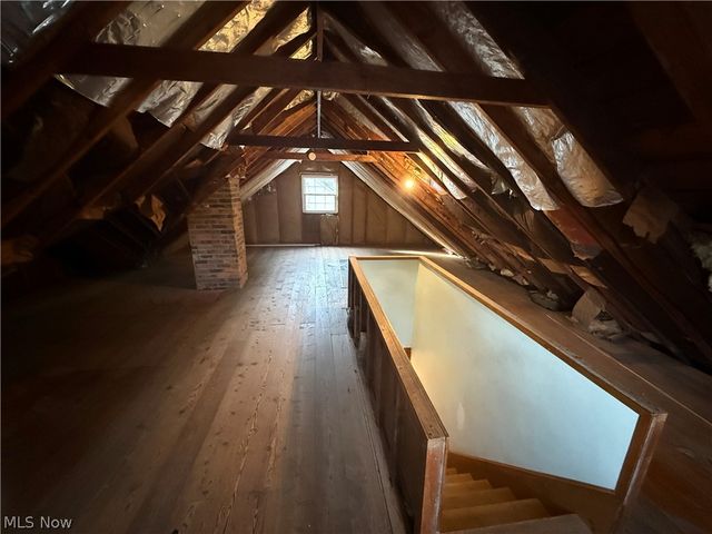 4588 W 227th Street, Fairview Park, OH 44126