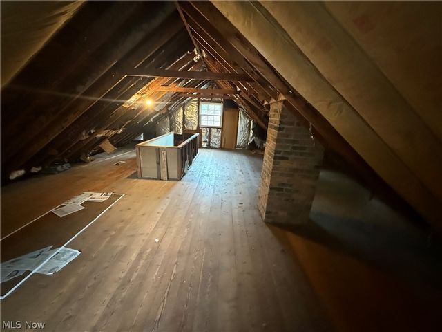 4588 W 227th Street, Fairview Park, OH 44126