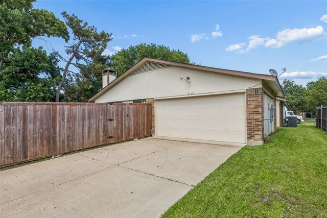 3109 Fairgate Drive, Carrollton, TX 75007