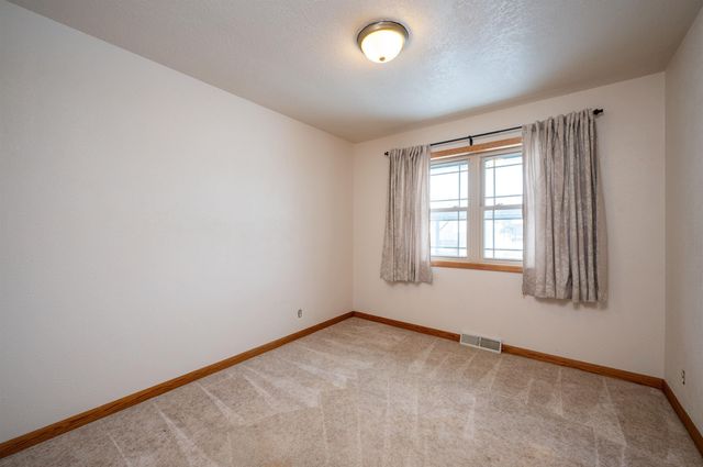 1776 Enid Street, Evansdale, IA 50707