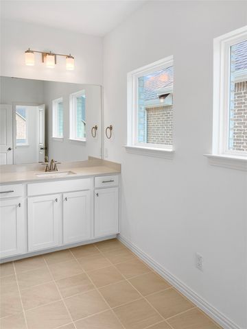 3740 Pierce Lane, Grand Prairie, TX 75052