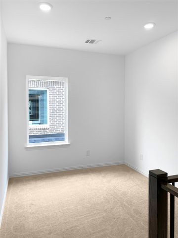 3740 Pierce Lane, Grand Prairie, TX 75052