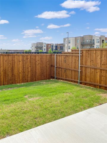3740 Pierce Lane, Grand Prairie, TX 75052