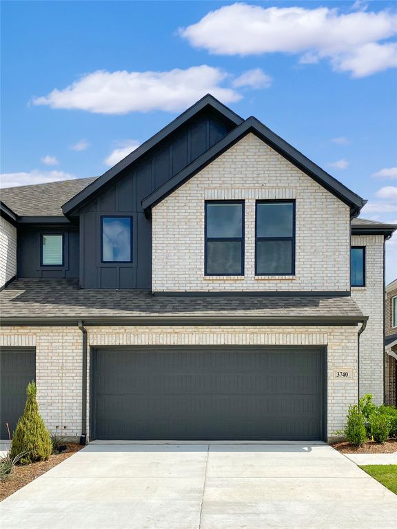 3740 Pierce Lane, Grand Prairie, TX 75052