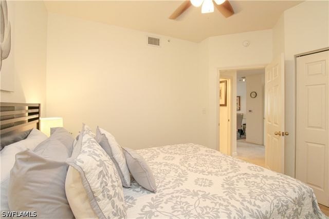 519 Roma CT 3-208, Naples, FL 34110