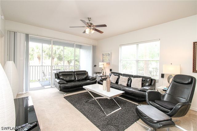 519 Roma CT 3-208, Naples, FL 34110