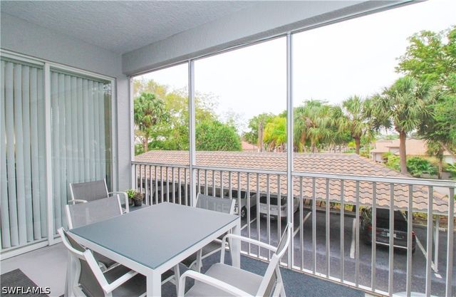 519 Roma CT 3-208, Naples, FL 34110