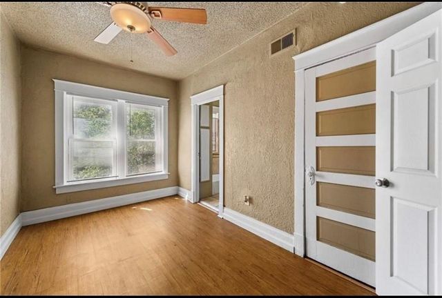 1115 E 41st Street, Kansas City, MO 64110