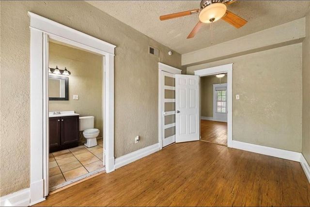 1115 E 41st Street, Kansas City, MO 64110