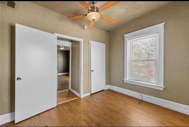 1115 E 41st Street, Kansas City, MO 64110