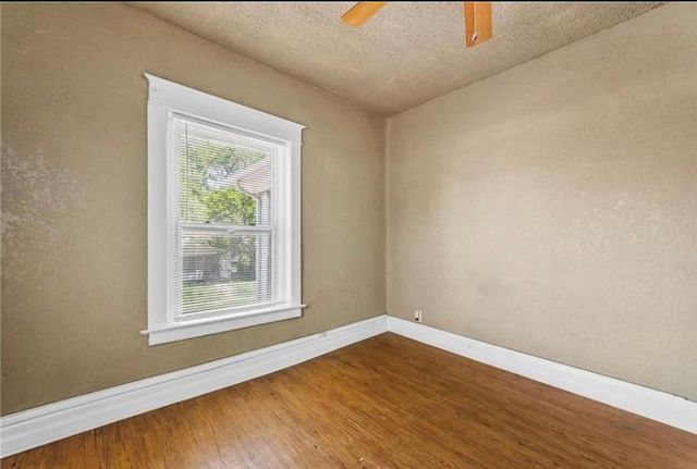 1115 E 41st Street, Kansas City, MO 64110