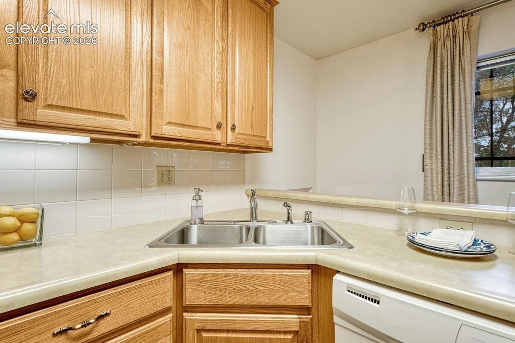 3301 Marion Drive, Colorado Springs, CO 80909 — photo 3