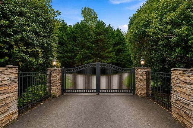 4782 Lewis Road, Powder Springs, GA 30127