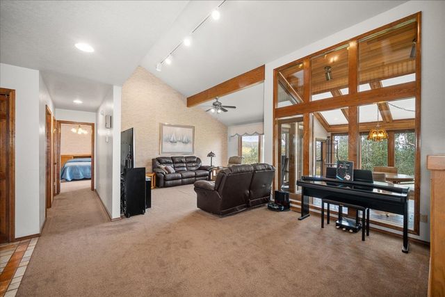 15927 E MACMAHAN Rd, Spokane, WA 99217