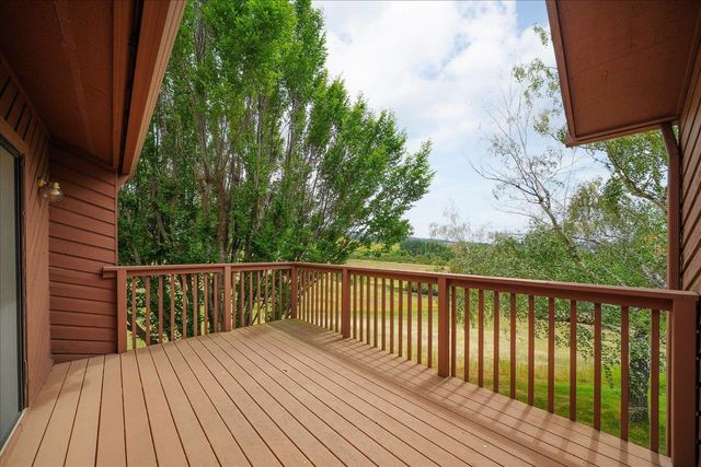 15927 E MACMAHAN Rd, Spokane, WA 99217