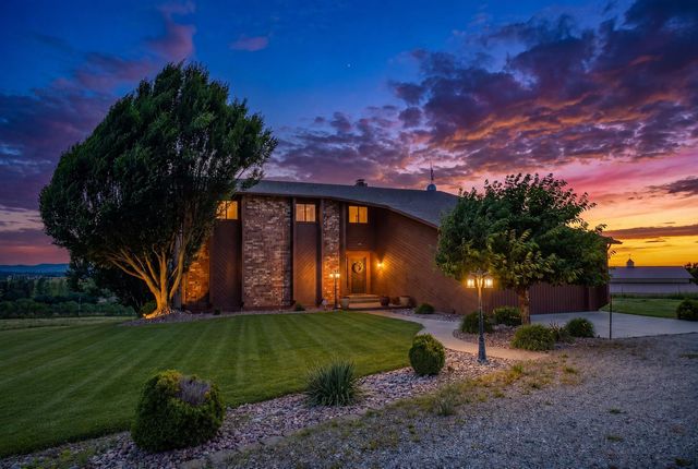 15927 E MACMAHAN Rd, Spokane, WA 99217