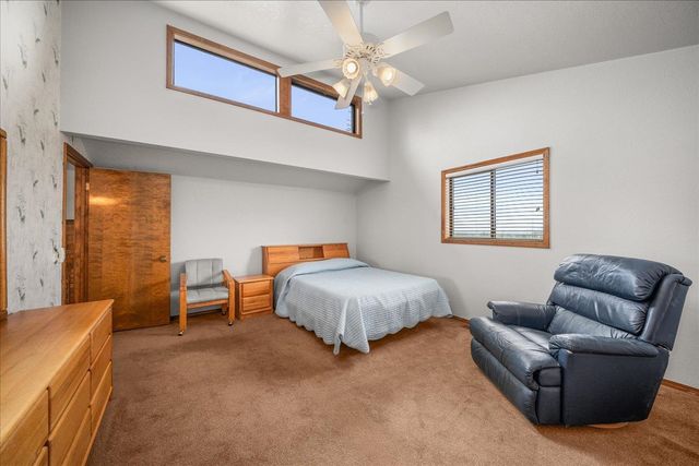15927 E MACMAHAN Rd, Spokane, WA 99217