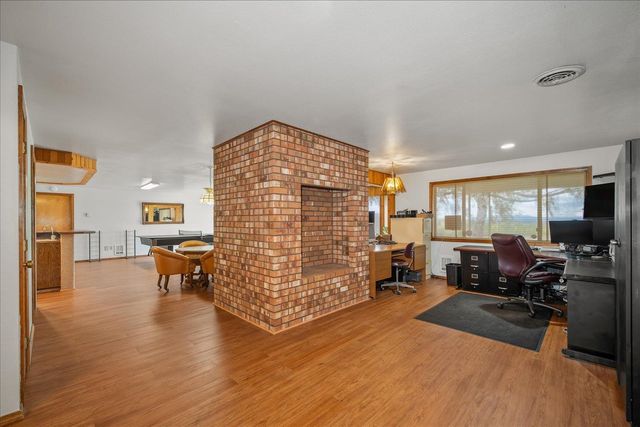 15927 E MACMAHAN Rd, Spokane, WA 99217
