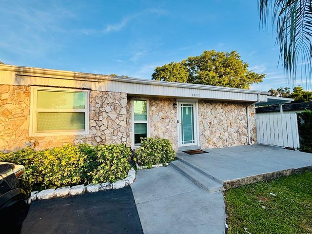 8000 NW 74th Ter, Tamarac, FL 33321