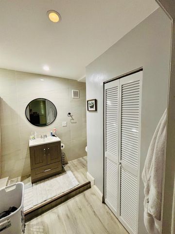 8000 NW 74th Ter, Tamarac, FL 33321