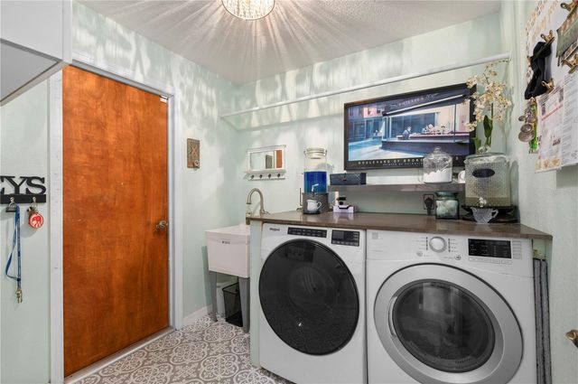 28427 SABAL PALM DRIVE, Punta Gorda, FL 33982