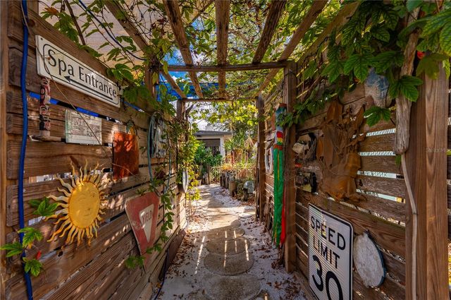 28427 SABAL PALM DRIVE, Punta Gorda, FL 33982