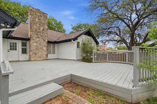 201 Towhee DR, Buda, TX 78610