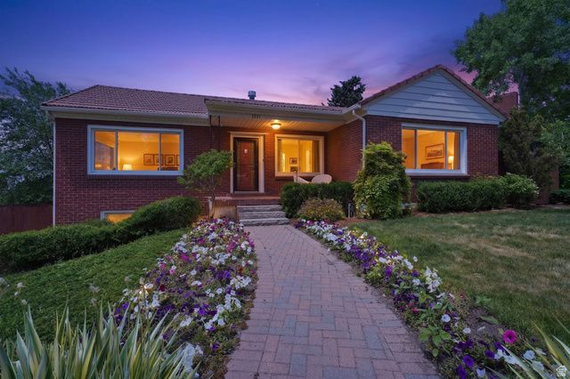 2337 E LOGAN CIR, Salt Lake City, UT 84108