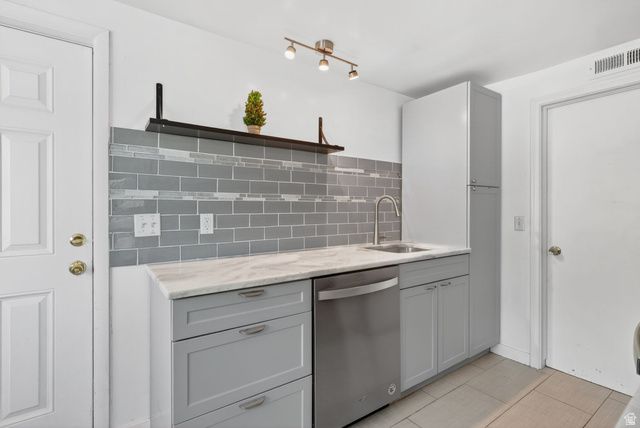 2337 E LOGAN CIR, Salt Lake City, UT 84108