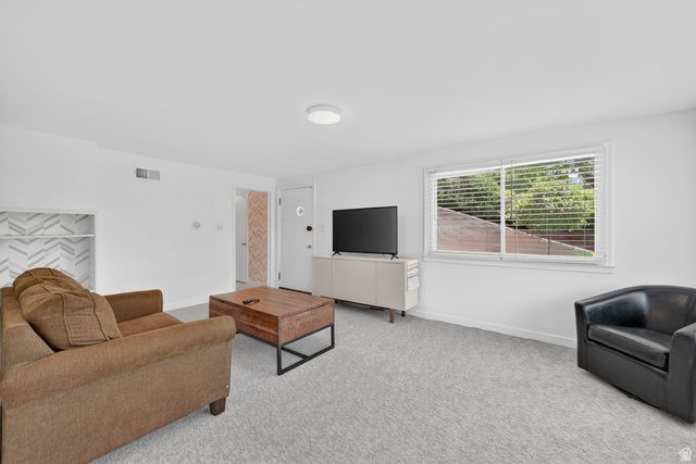 2337 E LOGAN CIR, Salt Lake City, UT 84108