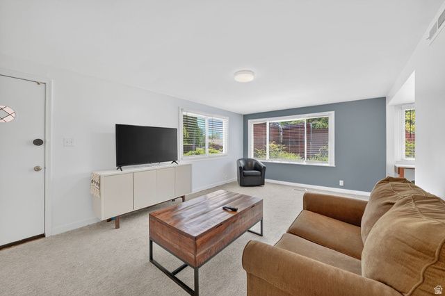 2337 E LOGAN CIR, Salt Lake City, UT 84108