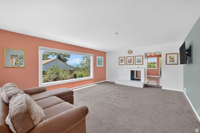 2337 E LOGAN CIR, Salt Lake City, UT 84108