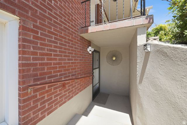 2337 E LOGAN CIR, Salt Lake City, UT 84108