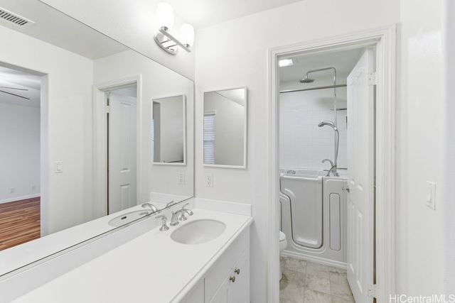 91-2220 Kaiwawalo Street 1104, Ewa Beach, HI 96706