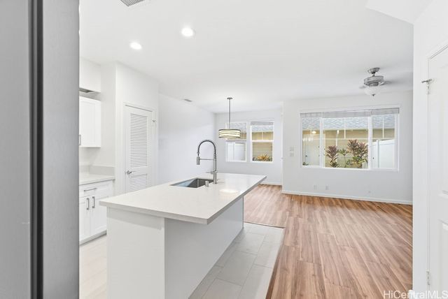 91-2220 Kaiwawalo Street 1104, Ewa Beach, HI 96706