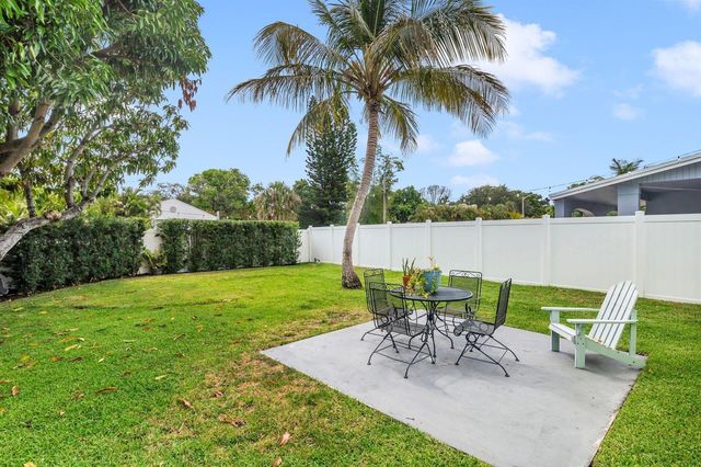 900 Sunset Road, West Palm Beach, FL 33401