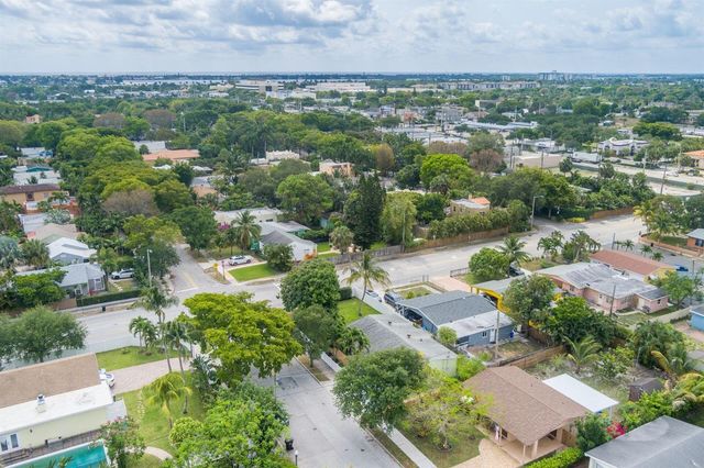 900 Sunset Road, West Palm Beach, FL 33401