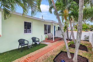 900 Sunset Road, West Palm Beach, FL 33401