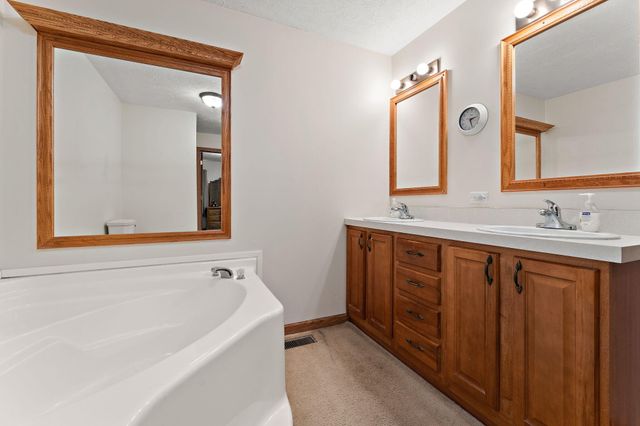 4492 W 800 N, Rensselaer, IN 47978