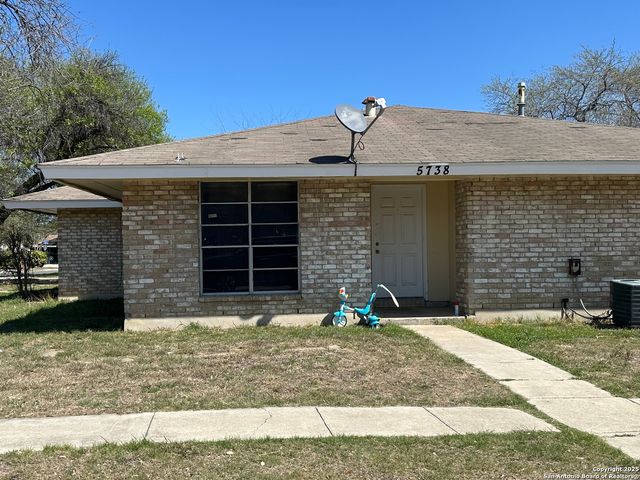 5739 Stiffkey, San Antonio, TX 78228