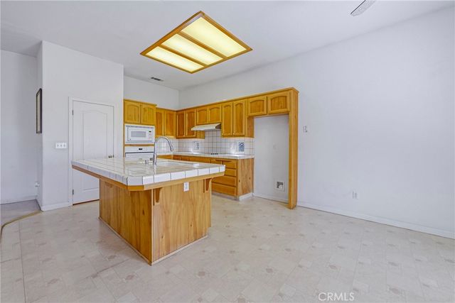 4115 Bella Vista Street, Chowchilla, CA 93610