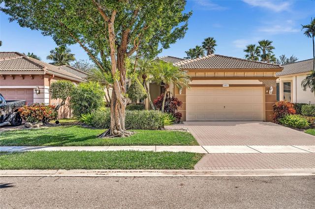 5851 NW 125th Ter, Coral Springs, FL 33076