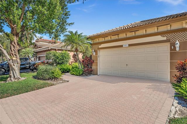 5851 NW 125th Ter, Coral Springs, FL 33076