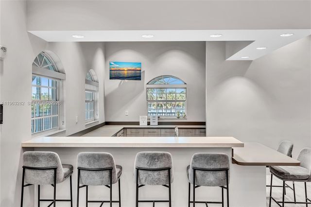 5851 NW 125th Ter, Coral Springs, FL 33076