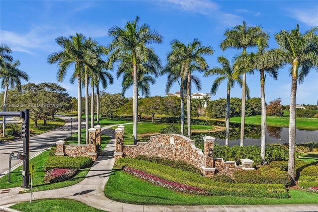 5851 NW 125th Ter, Coral Springs, FL 33076