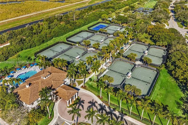 5851 NW 125th Ter, Coral Springs, FL 33076